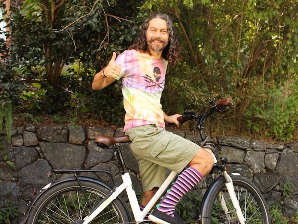 Chris and his Earth electiric bike